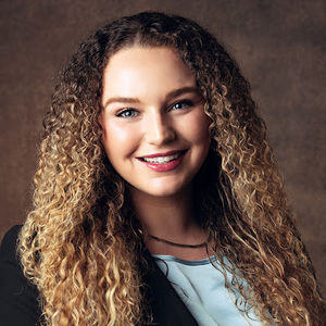 Meet your Posher, Casey